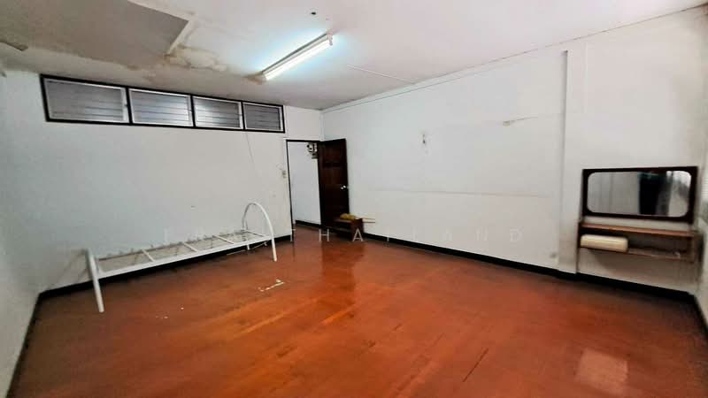 หมู่บ้านพระปิ่น, Bangkok, Bang Bamru, Bang Phlat, Bangkok, 2 Bedrooms, 110 sqm, Townhouse For Sale, by ERA Thailand, 500215765 - DDproperty.com