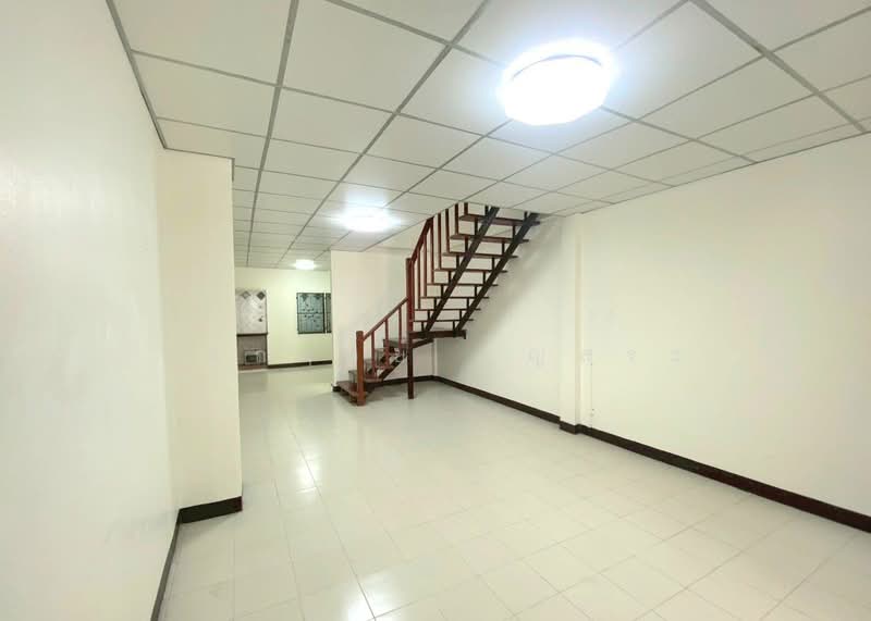 Thai Somboon 2 : ไทยสมบูรณ์ 2, Pathum Thani, Khlong Sam, Khlong Luang, Pathum Thani, 2 Bedrooms, 110 sqm, Townhouse For Sale, by กรกฤตย์ บุญสระ, 500215774 - DDproperty.com