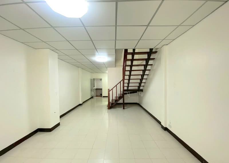 Thai Somboon 2 : ไทยสมบูรณ์ 2, Pathum Thani, Khlong Sam, Khlong Luang, Pathum Thani, 2 Bedrooms, 110 sqm, Townhouse For Sale, by กรกฤตย์ บุญสระ, 500215774 - DDproperty.com