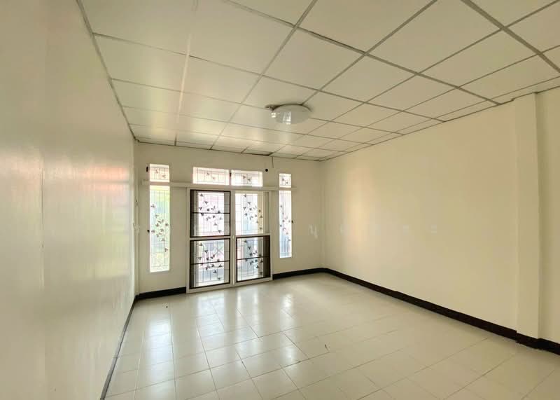 Thai Somboon 2 : ไทยสมบูรณ์ 2, Pathum Thani, Khlong Sam, Khlong Luang, Pathum Thani, 2 Bedrooms, 110 sqm, Townhouse For Sale, by กรกฤตย์ บุญสระ, 500215774 - DDproperty.com