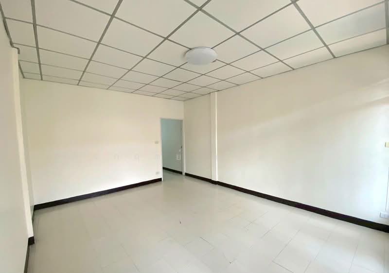 Thai Somboon 2 : ไทยสมบูรณ์ 2, Pathum Thani, Khlong Sam, Khlong Luang, Pathum Thani, 2 Bedrooms, 110 sqm, Townhouse For Sale, by กรกฤตย์ บุญสระ, 500215774 - DDproperty.com