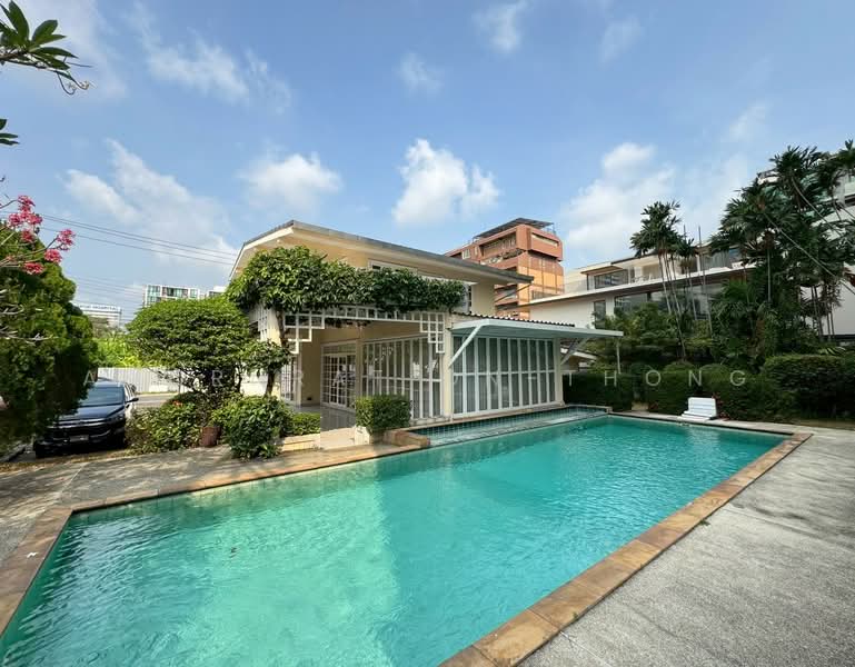 House, Bangkok, Khlong Tan Nua, Watthana, Bangkok, 3 Bedrooms, 350 sqm, Single Detached House For Rent, by Amornrat On-Thong, 500215793 - DDproperty.com