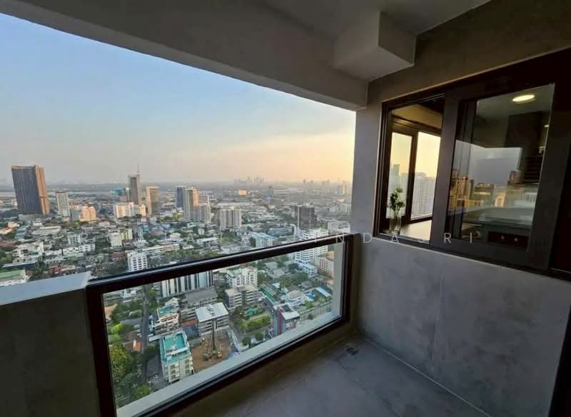 The Waterford Diamond Tower Sukhumvit, Bangkok, 758/18  Soi Sukhumvit 30/1, Sukhumvit Road, Khlong Toei, Khlong Toei, Bangkok, 3 Bedrooms, 147 sqm, Condo For Rent, by Rojjana Jindasri, 500215794 - DDproperty.com