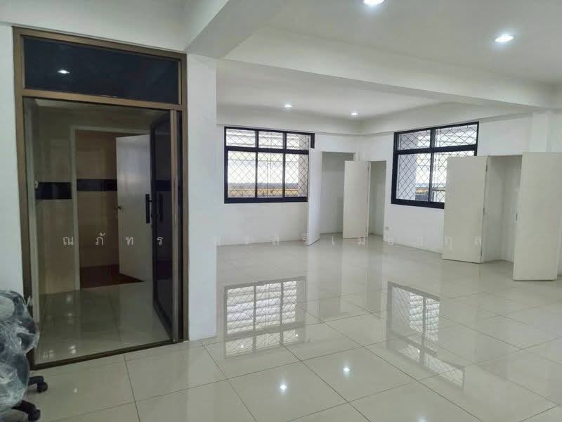 พระประแดง, Samut Prakan, Sam Rong Tai, Phra Pra Daeng, Samut Prakan, , 10,500 sqm, Warehouse/Factory For Rent, by ณภัทร พรสิริเมธากุล, 500215807 - DDproperty.com