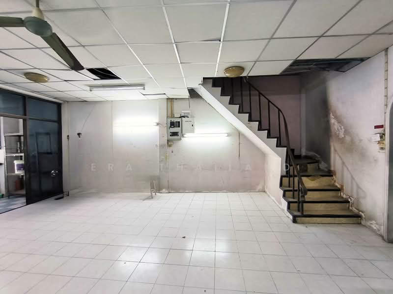 หมู่บ้านทรัพย์สมบูรณ์ ประชาอุทิศ-ทุ่งครุ, Bangkok, Thung Khru, Thung Khru, Bangkok, 4 Bedrooms, 180 sqm, Townhouse For Sale, by ERA Thailand, 500215835 - DDproperty.com