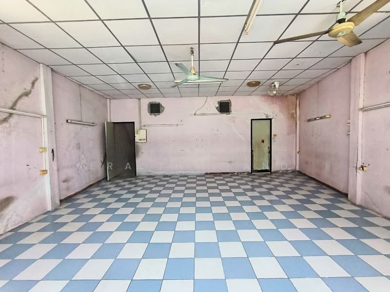 หมู่บ้านทรัพย์สมบูรณ์ ประชาอุทิศ-ทุ่งครุ, Bangkok, Thung Khru, Thung Khru, Bangkok, 4 Bedrooms, 180 sqm, Townhouse For Sale, by ERA Thailand, 500215835 - DDproperty.com