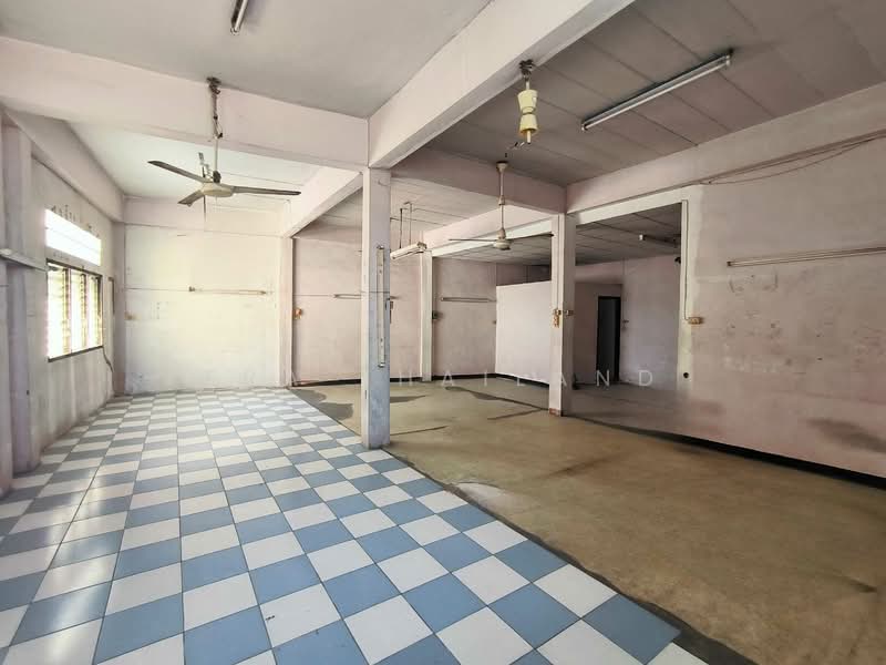 หมู่บ้านทรัพย์สมบูรณ์ ประชาอุทิศ-ทุ่งครุ, Bangkok, Thung Khru, Thung Khru, Bangkok, 4 Bedrooms, 180 sqm, Townhouse For Sale, by ERA Thailand, 500215835 - DDproperty.com