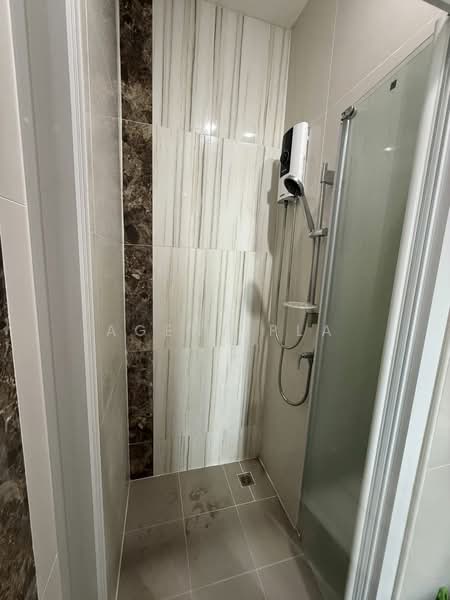 Golden Town Sukhumvit-Bearing Station, Samut Prakan, Soi Tesabansamrongtai 6, Sam Rong, Phra Pra Daeng, Samut Prakan, 4 Bedrooms, 122 sqm, Townhouse For Rent, by Agent Pla, 500215842 - DDproperty.com