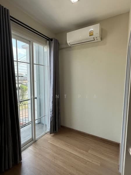 Golden Town Sukhumvit-Bearing Station, Samut Prakan, Soi Tesabansamrongtai 6, Sam Rong, Phra Pra Daeng, Samut Prakan, 4 Bedrooms, 122 sqm, Townhouse For Rent, by Agent Pla, 500215842 - DDproperty.com