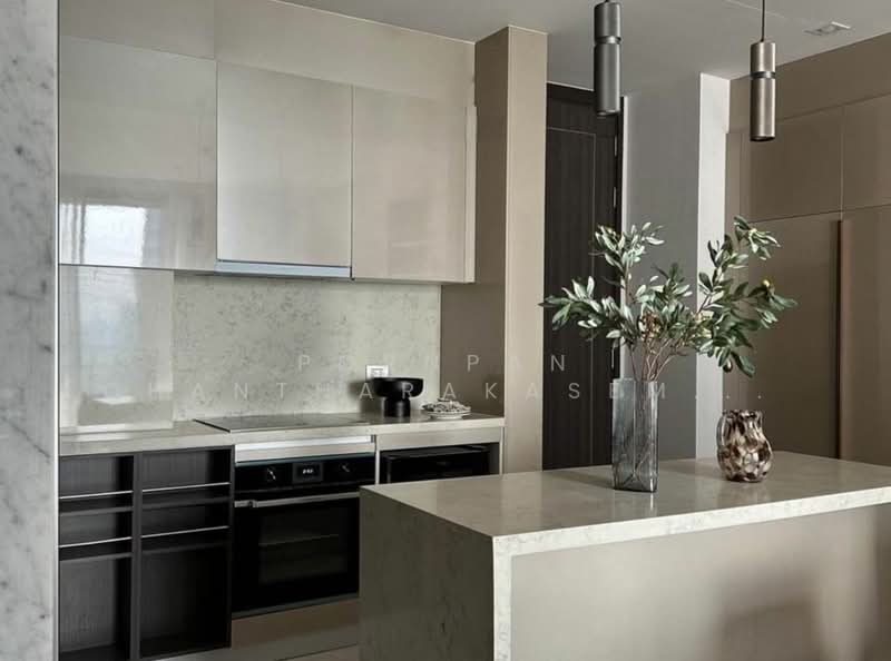 LAVIQ Sukhumvit 57, Bangkok, Soi Sukhumvit 57, Sukhumvit Road, Khlong Tan Nua, Watthana, Bangkok, 3 Bedrooms, 116 sqm, Condo For Rent, by Pornpan Chantharakasemchai, 500215852 - DDproperty.com