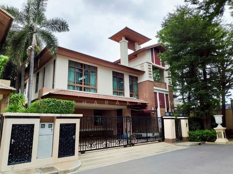 Baan Sansiri Sukhumvit 67, Bangkok, 32 Soi Sukhumvit 67, Phra Kanong Nua, Watthana, Bangkok, 4 Bedrooms, 450 sqm, Single Detached House For Rent, by Pornpan Chantharakasemchai, 500215862 - DDproperty.com