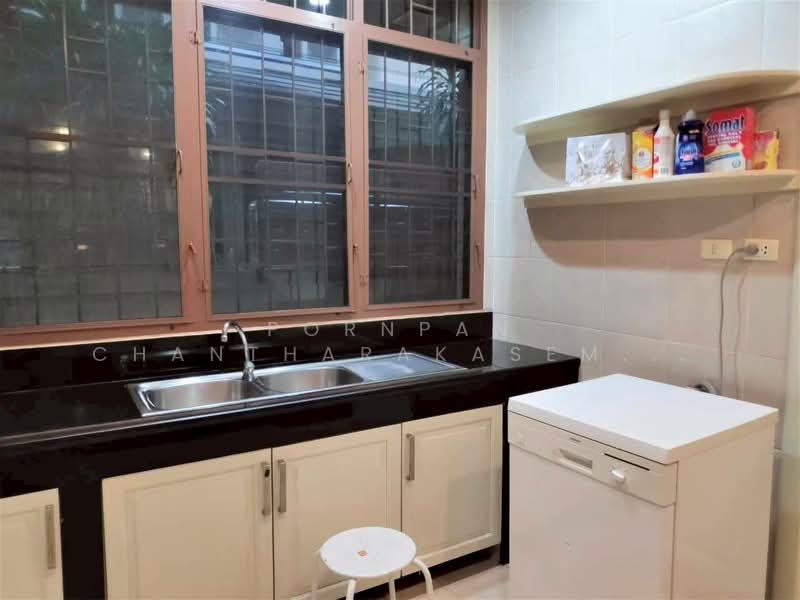 Baan Sansiri Sukhumvit 67, Bangkok, 32 Soi Sukhumvit 67, Phra Kanong Nua, Watthana, Bangkok, 4 Bedrooms, 450 sqm, Single Detached House For Rent, by Pornpan Chantharakasemchai, 500215862 - DDproperty.com