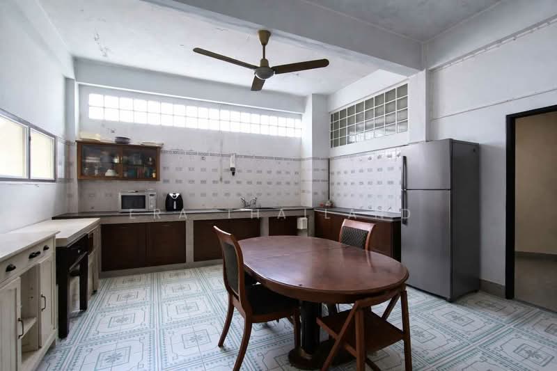 หมู่บ้านทรัพย์สมบูรณ์ (ประชาอุทิศ 91), Bangkok, Thung Khru, Thung Khru, Bangkok, 10+ Bedrooms, 360 sqm, Townhouse For Sale, by ERA Thailand, 500215886 - DDproperty.com