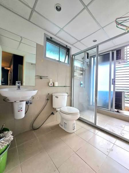 Supalai Park Ekkamai-Thonglor, Bangkok, Petchaburi Road, Bang Kapi, Huai Khwang, Bangkok, 2 Bedrooms, 82 sqm, Condo For Sale, by Kritaphak Khongmueang, 500215933 - DDproperty.com