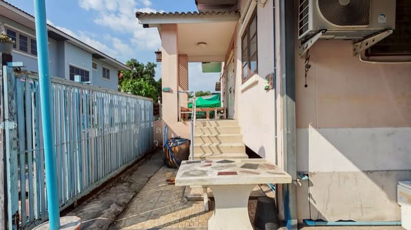 For Sale - บ้านเดียว 2 หลัง 53.3 ตารางวา ซอยเทิดราชัน 33, Bangkok