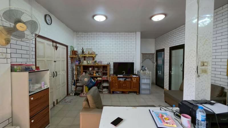 For Sale - บ้านเดียว 2 หลัง 53.3 ตารางวา ซอยเทิดราชัน 33, Bangkok