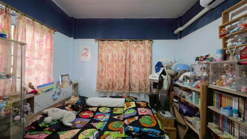 For Sale - บ้านเดียว 2 หลัง 53.3 ตารางวา ซอยเทิดราชัน 33, Bangkok