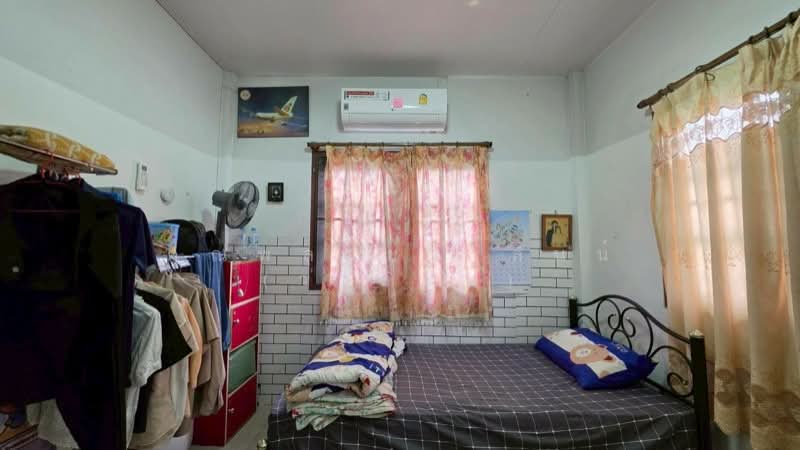 For Sale - บ้านเดียว 2 หลัง 53.3 ตารางวา ซอยเทิดราชัน 33, Bangkok