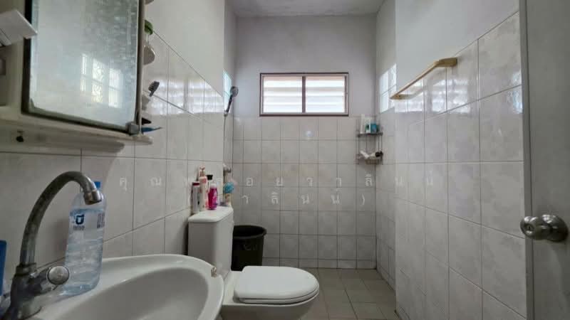 For Sale - บ้านเดียว 2 หลัง 53.3 ตารางวา ซอยเทิดราชัน 33, Bangkok