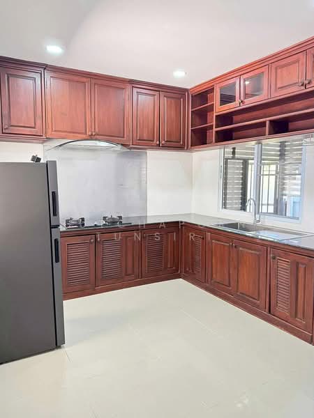 บ้านสวยในโครงการ ให้เช่า – ใกล้บิ๊กซีแม่เหียะ เพียง 10 นาที ค่าเช่า 28,000 บาท / เดือน No.9H1028, Chiang Mai, San Phak Wan, Hang Dong, Chiang Mai, 3 Bedrooms, 150 sqm, Single Detached House For Rent, by Rutchaporn Tunsiri, 500215999 - DDproperty.com