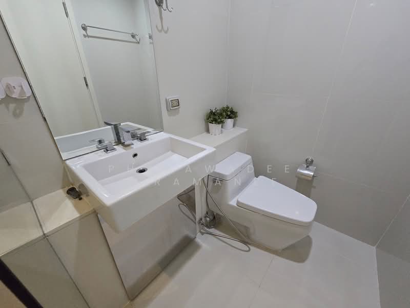 Equinox Phahol Vibha, Bangkok, 345 Paholyothin Road, Jom Phon, Chatuchak, Bangkok, 1 Bedroom, 40 sqm, Condo For Rent, by Phakawadee Jiramanee, 500216002 - DDproperty.com
