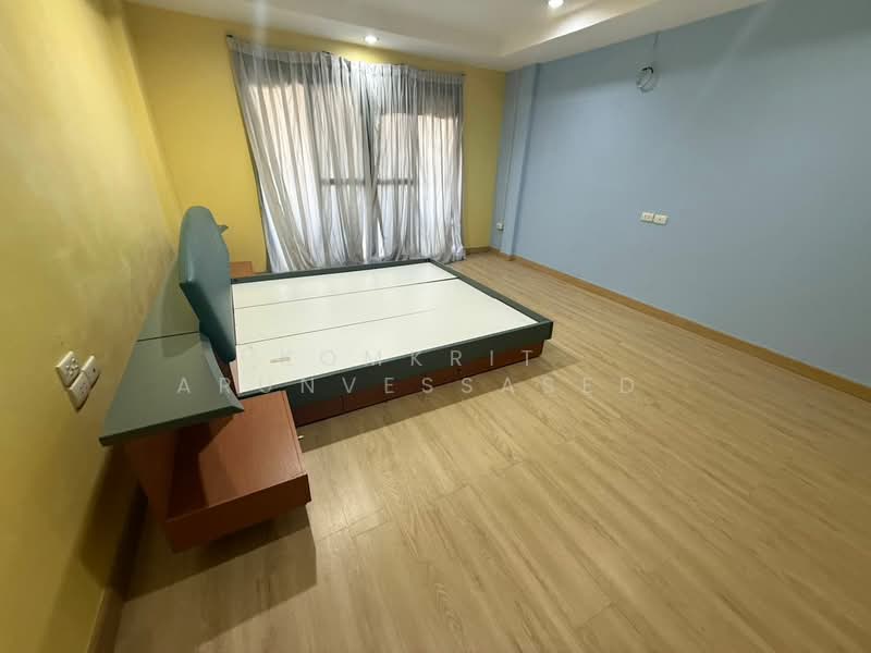 3-BR Townhouse, Bangkok, Bang Na Tai, Bang Na, Bangkok, 3 Bedrooms, 150 sqm, Townhouse For Rent, by Komkrit Arunvessased , 500216014 - DDproperty.com