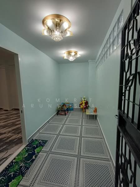 6-BR House, Bangkok, Bang Chak, Phra Khanong, Bangkok, 6 Bedrooms, 27 sqm, Single Detached House For Rent, by Komkrit  Arunvessased , 500216020 - DDproperty.com