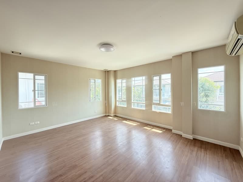 Manthana Onnut-Wongwan 3 : มัณฑนา อ่อนนุช-วงแหวน 3, กรุงเทพ, 169 ถนนกาญจนาภิเษก, ดอกไม้, ประเวศ, กรุงเทพ, 150 ตร.ม., บ้านเดี่ยว ขาย, โดย คุณ ศศิวิภา พูลทา, 500216033 - DDproperty.com