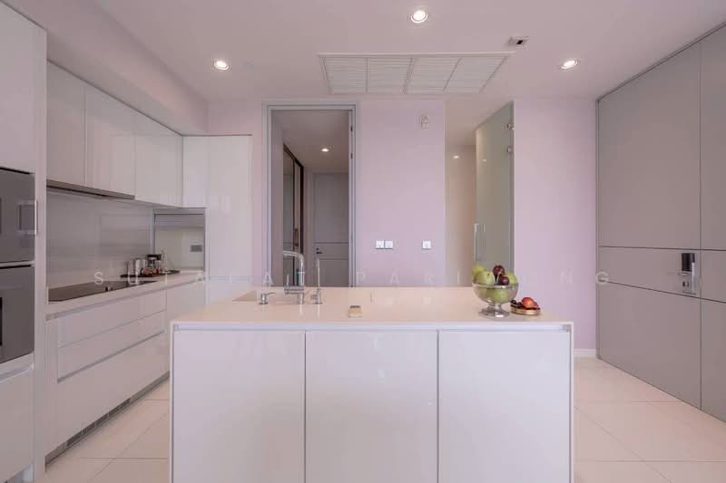 Vittorio 39, Bangkok, 8 Sukhumvit, Khlong Tan Nua, Watthana, Bangkok, 2 Bedrooms, 138 sqm, Condo For Sale, by Sutapat Pariwong, 500216074 - DDproperty.com