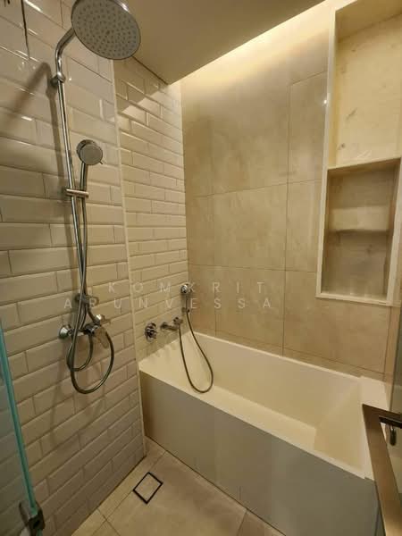 Siamese Exclusive 42, Bangkok, 19 Sukhumvit 42, Khlong Toei, Khlong Toei, Bangkok, 2 Bedrooms, 52 sqm, Condo For Rent, by Komkrit  Arunvessased , 500216093 - DDproperty.com