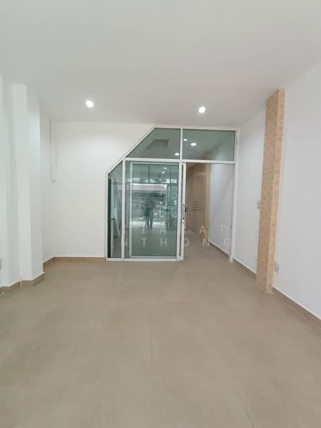 Mangmee City Bangkhae : มั่งมีซิตี้ บางแค, กรุงเทพ, ถนนวงแหวน, บางแค, บางแค, กรุงเทพ, 68 ตร.ม., ทาวน์เฮ้าส์ ขาย, โดย Jittarat Kunthong, 500216095 - DDproperty.com