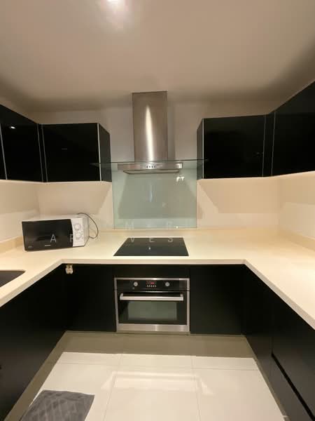 Eight Thonglor Residence, Bangkok, Eight Thonglor Building 88/36, Khlong Tan Nua, Watthana, Bangkok, 2 Bedrooms, 122 sqm, Condo For Rent, by Komkrit  Arunvessased , 500216096 - DDproperty.com