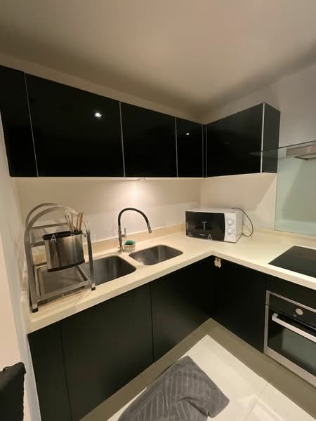 Eight Thonglor Residence, Bangkok, Eight Thonglor Building 88/36, Khlong Tan Nua, Watthana, Bangkok, 2 Bedrooms, 122 sqm, Condo For Rent, by Komkrit  Arunvessased , 500216096 - DDproperty.com