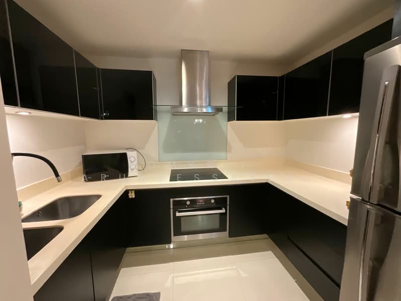 Eight Thonglor Residence, Bangkok, Eight Thonglor Building 88/36, Khlong Tan Nua, Watthana, Bangkok, 2 Bedrooms, 122 sqm, Condo For Rent, by Komkrit  Arunvessased , 500216096 - DDproperty.com