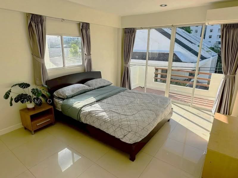 House, Bangkok, Khlong Tan Nua, Watthana, Bangkok, 5 Bedrooms, 300 sqm, Single Detached House For Rent, by Amornrat On-Thong, 500216177 - DDproperty.com