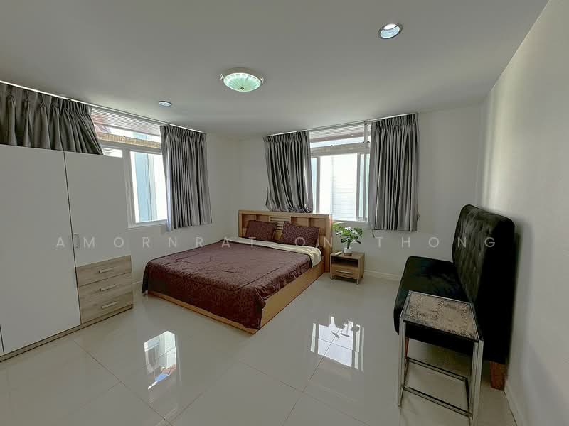 House, Bangkok, Khlong Tan Nua, Watthana, Bangkok, 5 Bedrooms, 300 sqm, Single Detached House For Rent, by Amornrat On-Thong, 500216177 - DDproperty.com