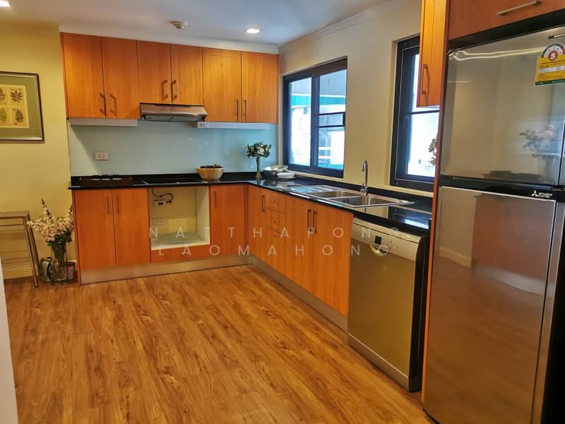 Las Colinas, Bangkok, Sukhumvit 21 Road, Khlongtoei Nua, Watthana, Bangkok, 2 Bedrooms, 185 sqm, Condo For Sale, by Natthapong Laomahong, 500216187 - DDproperty.com