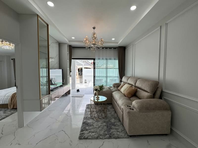 เพิ่มทรัพย์ วิลเลจ, ชลบุรี, หนองปรือ, บางละมุง, ชลบุรี, 220 ตร.ม., วิลล่า ขาย, โดย Pukkawadee Thapmathi, 500216257 - DDproperty.com