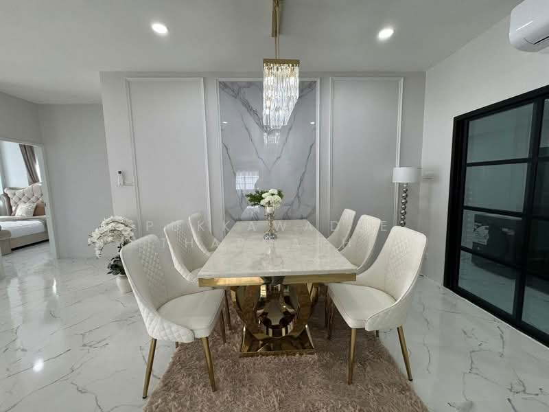 Permsub Village, Chon Buri (Pattaya), Nong Pru, Bang Lamung (Pattaya), Chon Buri (Pattaya), 4 Bedrooms, 220 sqm, Villa For Sale, by Pukkawadee Thapmathi, 500216257 - DDproperty.com