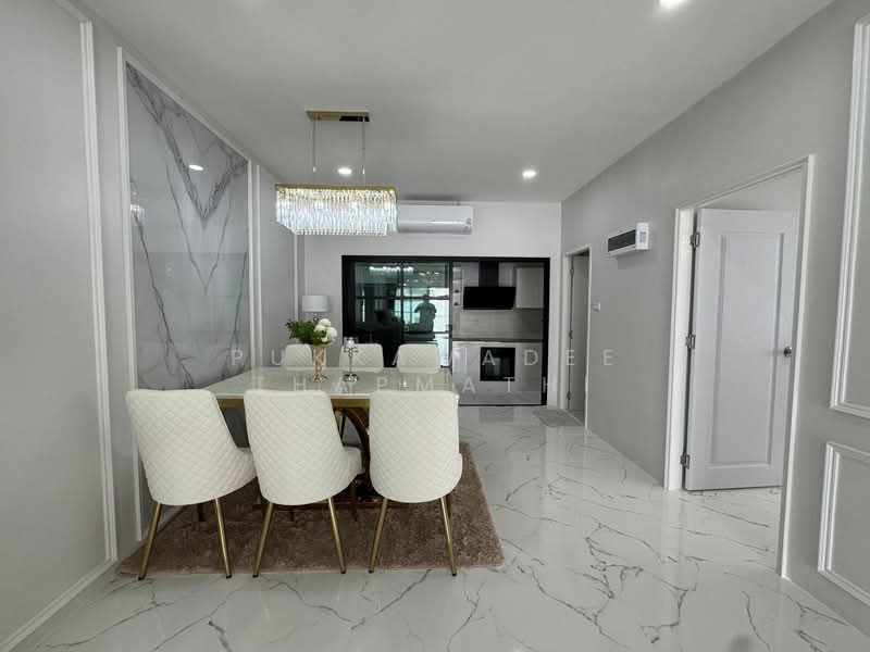 Permsub Village, Chon Buri (Pattaya), Nong Pru, Bang Lamung (Pattaya), Chon Buri (Pattaya), 4 Bedrooms, 220 sqm, Villa For Sale, by Pukkawadee Thapmathi, 500216257 - DDproperty.com