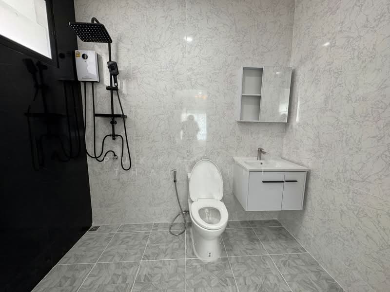 Permsub Village, Chon Buri (Pattaya), Nong Pru, Bang Lamung (Pattaya), Chon Buri (Pattaya), 4 Bedrooms, 220 sqm, Villa For Sale, by Pukkawadee Thapmathi, 500216257 - DDproperty.com