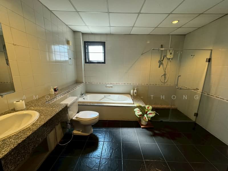 Townhouse, Bangkok, Khlong Tan Nua, Watthana, Bangkok, 4 Bedrooms, 700 sqm, Townhouse For Rent, by Amornrat On-Thong, 500216268 - DDproperty.com