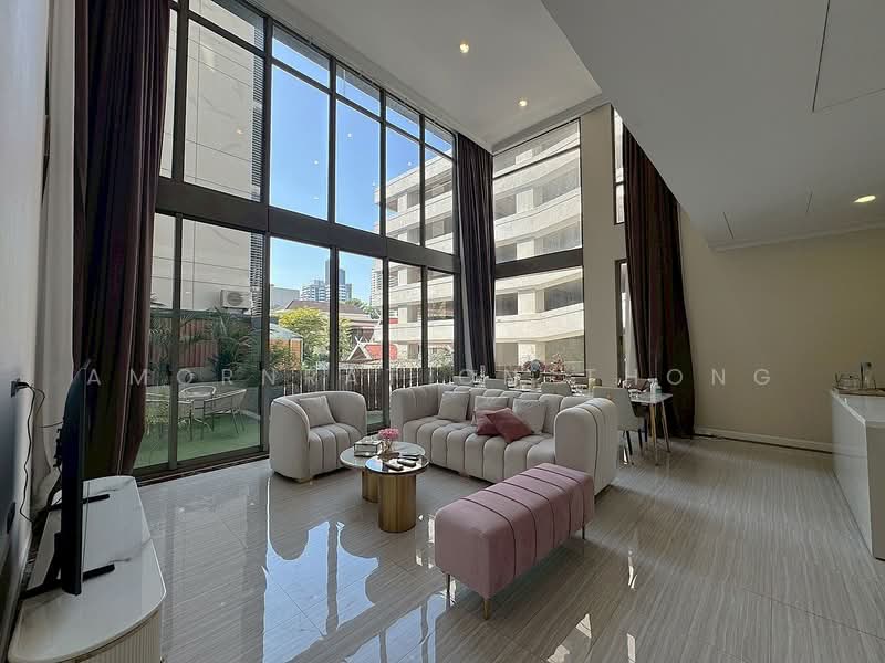 Townhouse, Bangkok, Khlong Tan Nua, Watthana, Bangkok, 4 Bedrooms, 700 sqm, Townhouse For Rent, by Amornrat On-Thong, 500216268 - DDproperty.com