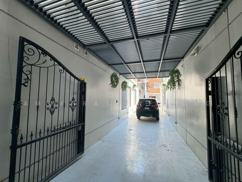 Townhouse, Bangkok, Khlong Tan Nua, Watthana, Bangkok, 4 Bedrooms, 700 sqm, Townhouse For Rent, by Amornrat On-Thong, 500216268 - DDproperty.com