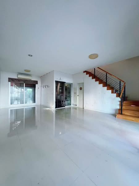 Vista 180 Thepharak-Wongwaen : วิสต้า วันเอทโอ เทพารักษ์-วงแหวน, สมุทรปราการ, เทพารักษ์, เมืองสมุทรปราการ, สมุทรปราการ, 148 ตร.ม., ทาวน์เฮ้าส์ ขาย, โดย ERA Thailand, 500216275 - DDproperty.com