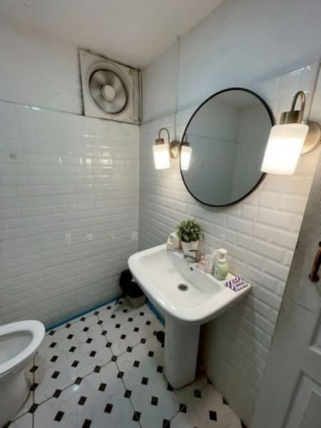 ให้เช่าตึกทาวน์อินทรา, กรุงเทพ, ศรีวรา, พลับพลา, วังทองหลาง, กรุงเทพ, 120 ตร.ม., กิจการ ให้เช่า, โดย สุชาติ ปรีชา, 500216359 - DDproperty.com