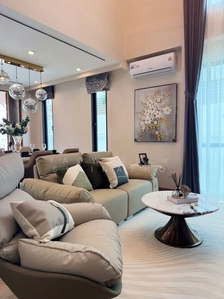 Luxury Pool view Jomtien beach, Chon Buri (Pattaya), Nong Pru, Bang Lamung (Pattaya), Chon Buri (Pattaya), 4 Bedrooms, 236 sqm, Villa For Sale, by Yaowaluck Sirinapho, 500216361 - DDproperty.com