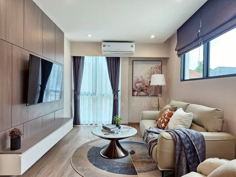 Luxury Pool view Jomtien beach, Chon Buri (Pattaya), Nong Pru, Bang Lamung (Pattaya), Chon Buri (Pattaya), 4 Bedrooms, 236 sqm, Villa For Sale, by Yaowaluck Sirinapho, 500216361 - DDproperty.com