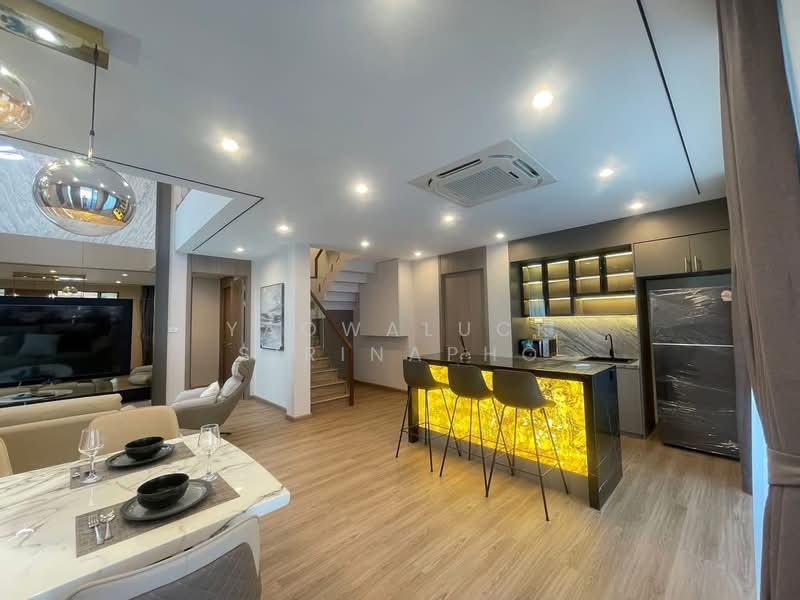 Luxury Pool view Jomtien beach, Chon Buri (Pattaya), Nong Pru, Bang Lamung (Pattaya), Chon Buri (Pattaya), 4 Bedrooms, 236 sqm, Villa For Sale, by Yaowaluck Sirinapho, 500216361 - DDproperty.com