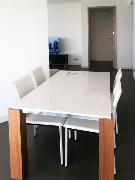 Magnolias Ratchadamri Boulevard, Bangkok, Ratchadamri Road, Lumphini, Pathum Wan, Bangkok, 2 Bedrooms, 108 sqm, Condo For Rent, by Nicha Vadhanasiriyakorn, 500216378 - DDproperty.com